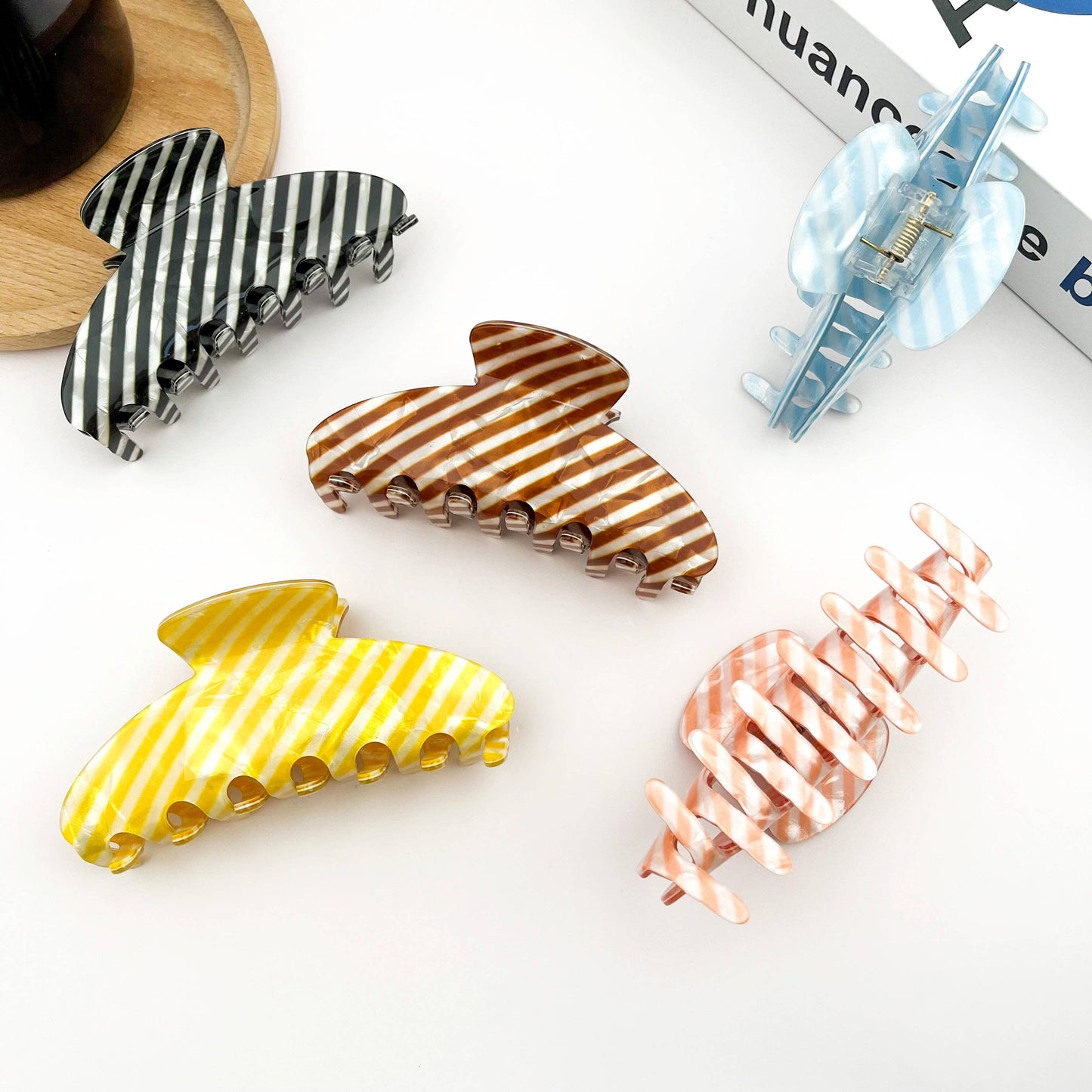 Classic Striped Oval Hair Claw Clip